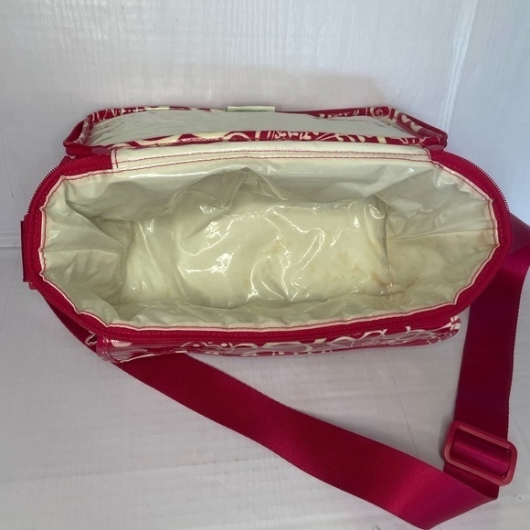 VERA BRADLEY - Pink Floral Vinyl Makeup Tote Bag w/Shoulder Strap - Preowned - Picture 9 of 11